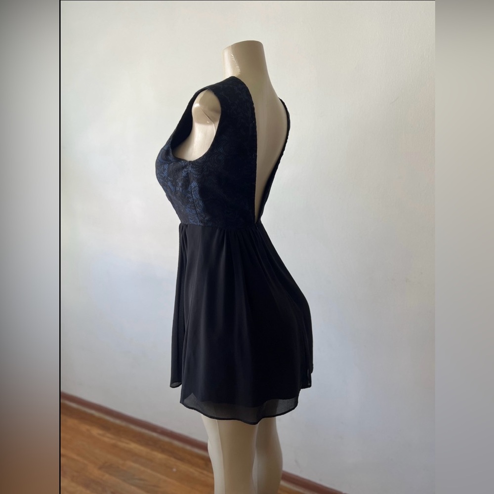 New NWOT Beautiful Classy Navy Blue Open Back Dress